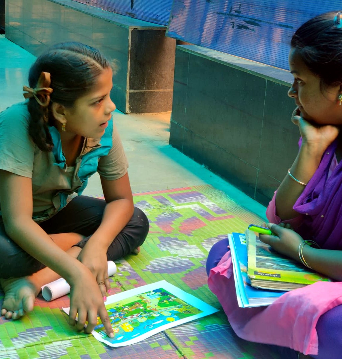 A Touching Lives fellow mentoring a child